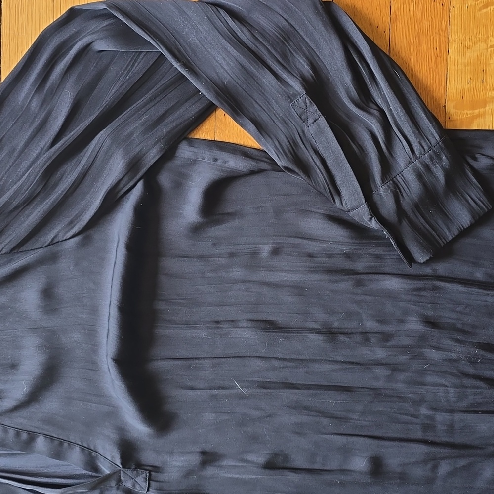 Sanctuary, Split V-Neck, Pleated Sleeve Blouse, Black, VGUC, Women's L - Picture 8 of 16